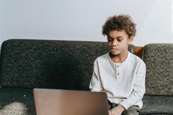 Short-term fostering - Wendy and David's story